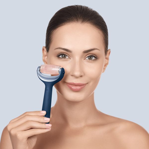 Роллер для игольчатой мезотерапии лица и тела GESKE MicroNeedle Face&Body Roller 9в1 midnight HB0210 фото
