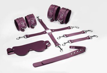 Набір Feral Feelings BDSM Kit 5 Burgundy, наручники, поножі, хрестовина, маска, паддл SO8274 фото