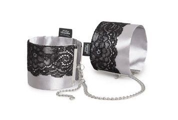 Наручники з атласної тканини Fifty Shades of Grey Play Nice з мереживом FS80023 фото