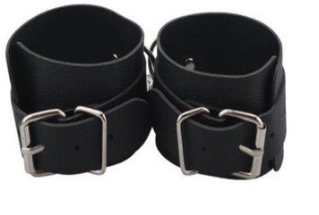 Наручники BDSM-NEW PVC Handcuffs With Chain, black 281332 фото