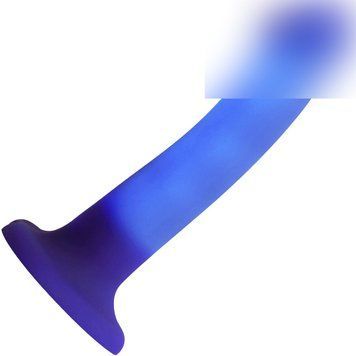 Фаллоимитатор светящийся в темноте Strap-On-Me Glow-LED Dildo Purple - M, 18х3,5 см. SX2851 фото